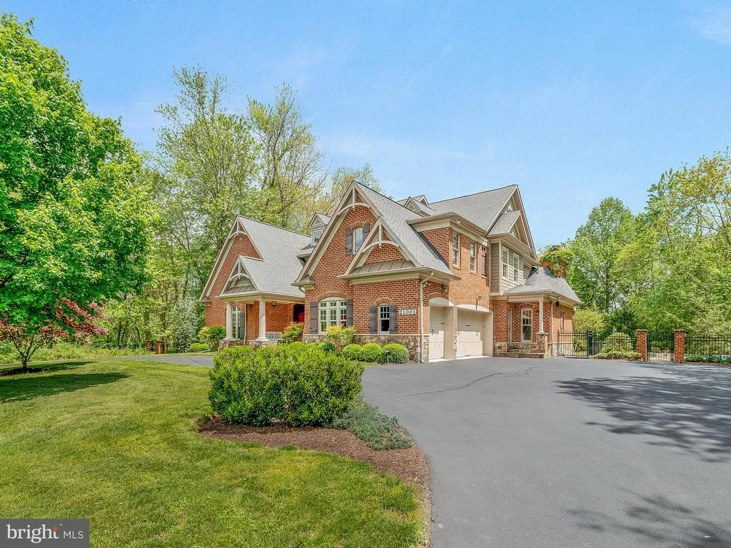 Photo of 21001 DELTA DRIVE
