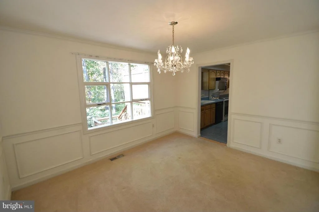 Photo of 8014 DIVING CLIFF LANE