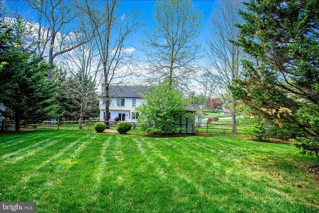 Photo of 1106 RED PUMP ROAD