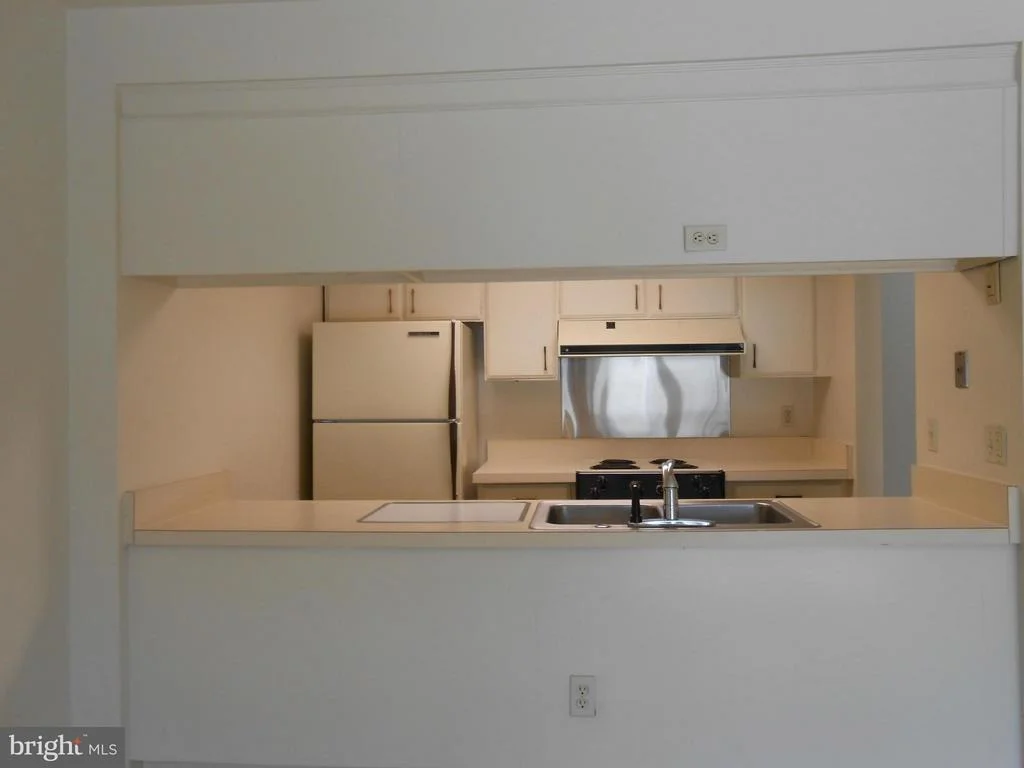 Photo of Unit 731D at 3398 GLENEAGLES DRIVE