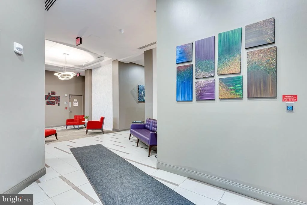 Photo of Unit 402 at 930 WAYNE AVENUE