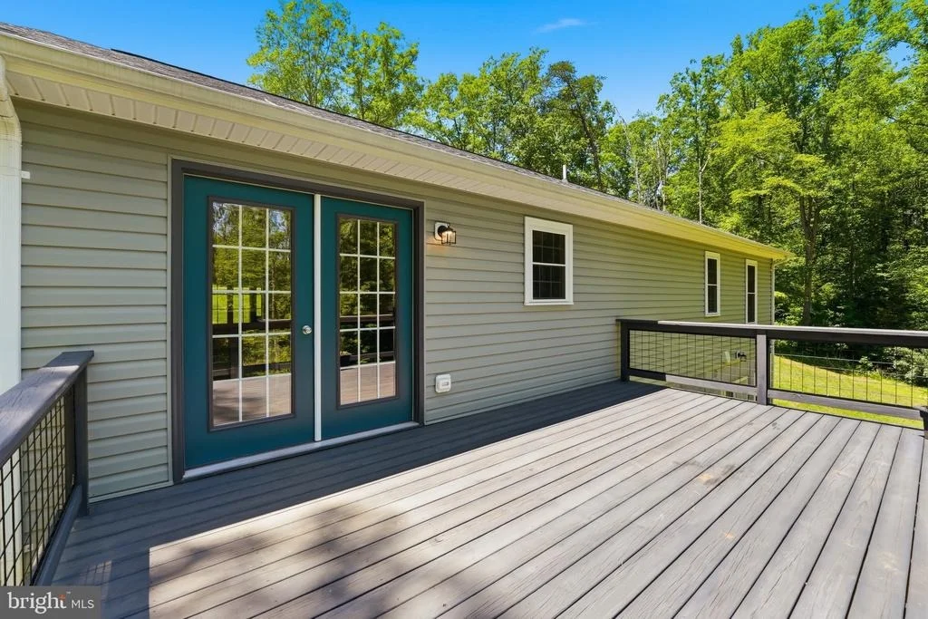 Photo of 898 SEVILLE RD.