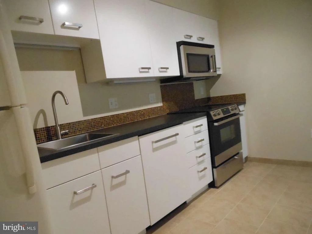 Photo of Unit 1401 at 15101 INTERLACHEN DRIVE