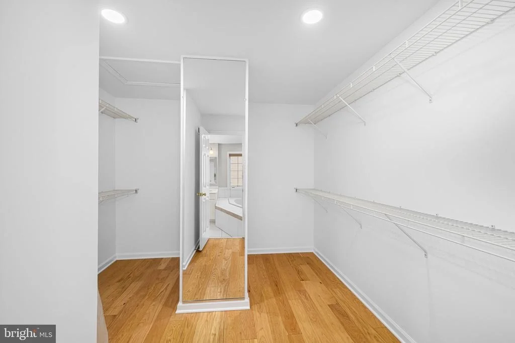 Photo of 8068 PAPER BIRCH DRIVE