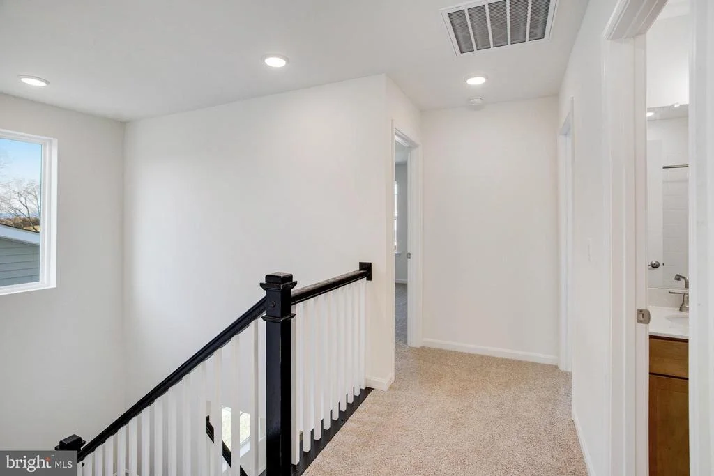 Photo of 620 CLOVER LANE