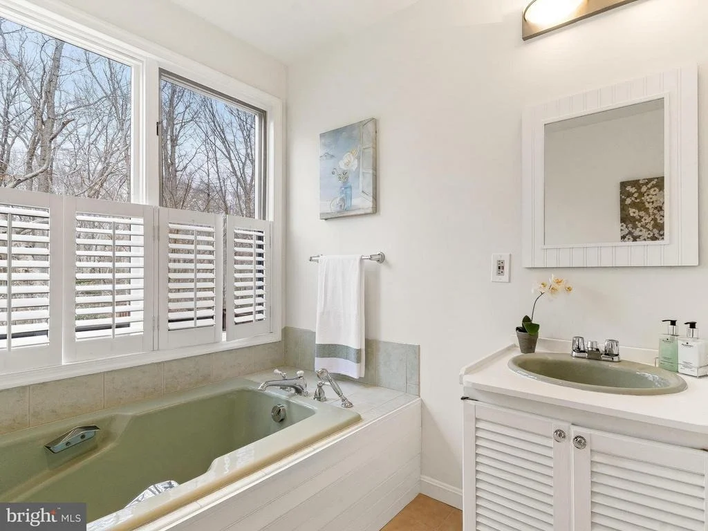 Photo of 770 EASTERN POINT ROAD