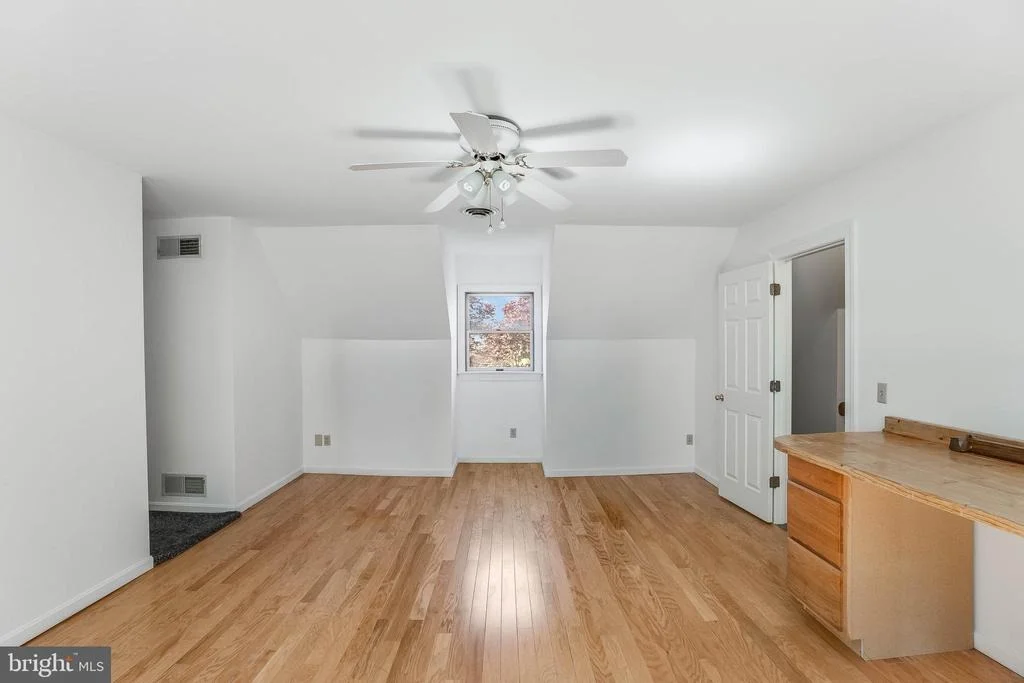 Photo of 28011 LINE ROAD
