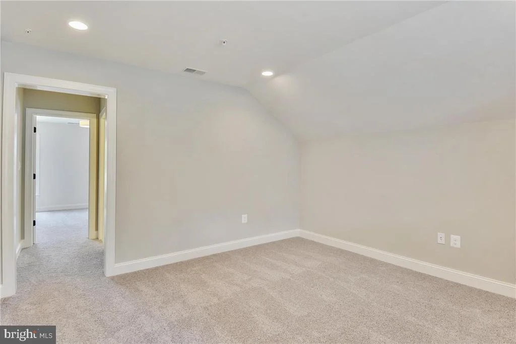 Photo of 4510 MAPLE AVENUE