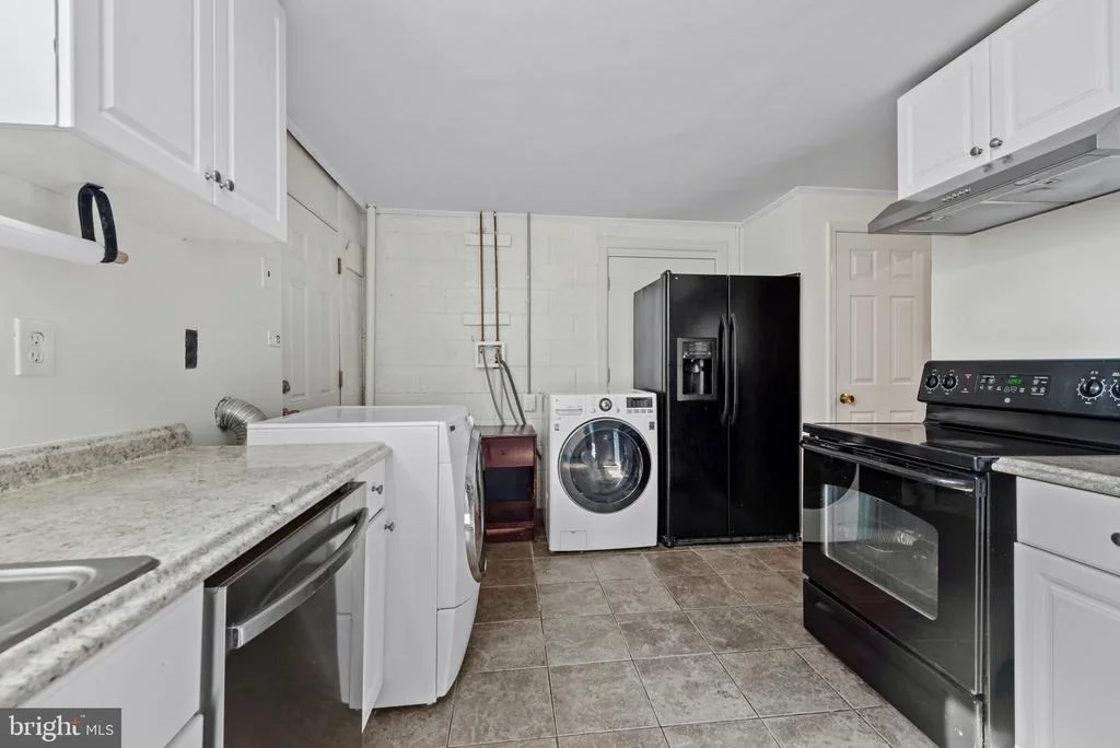 Photo of 2841 MONTCLAIR DRIVE