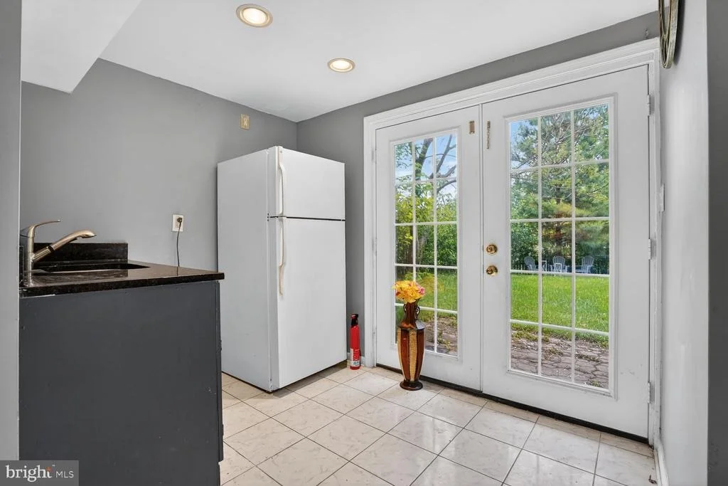 Photo of 5815 RIVERSIDE DRIVE