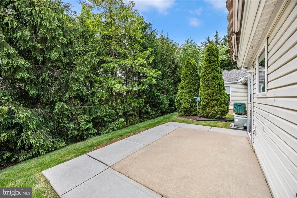 Photo of 1007 PARADE LANE