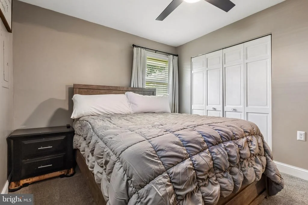 Photo of 469 WINDSOR DRIVE