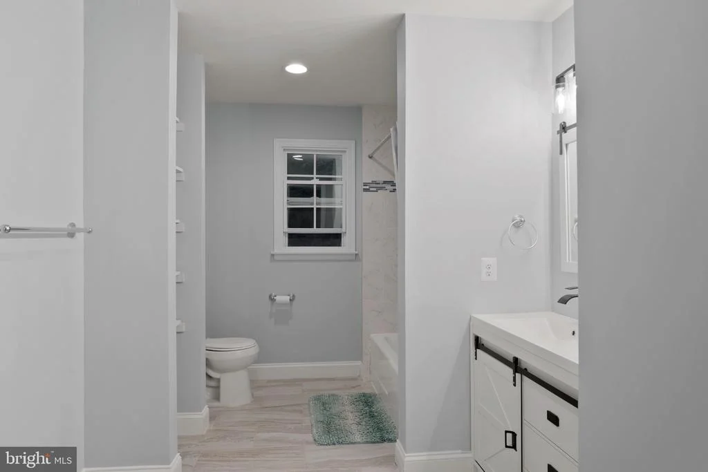 Photo of 13112 LAUREL GLEN ROAD