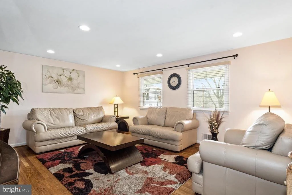 Photo of 11825 KIM PLACE