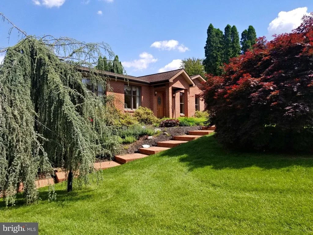 Photo of 3101 PHEASANT RUN