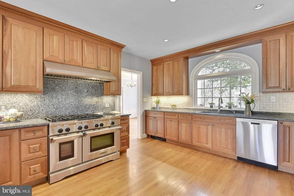 Photo of 10535 SWEETBRIAR PARKWAY