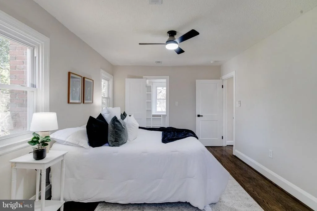Photo of 605 WALNUT AVENUE