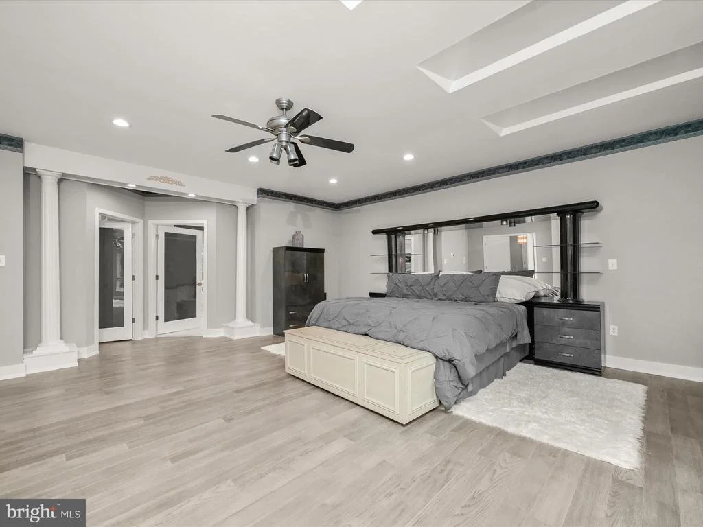 Photo of 1199 ASQUITHPINES PLACE