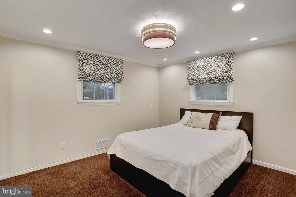 Photo of 2124 EDGEWATER PARKWAY