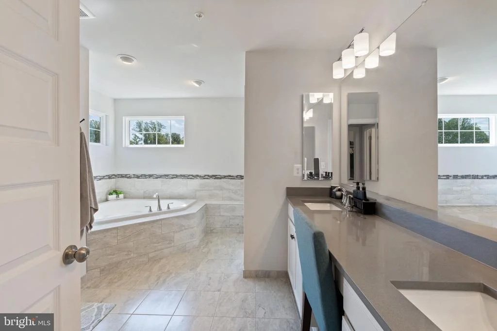 Photo of 5809 MCINTOSH PLACE