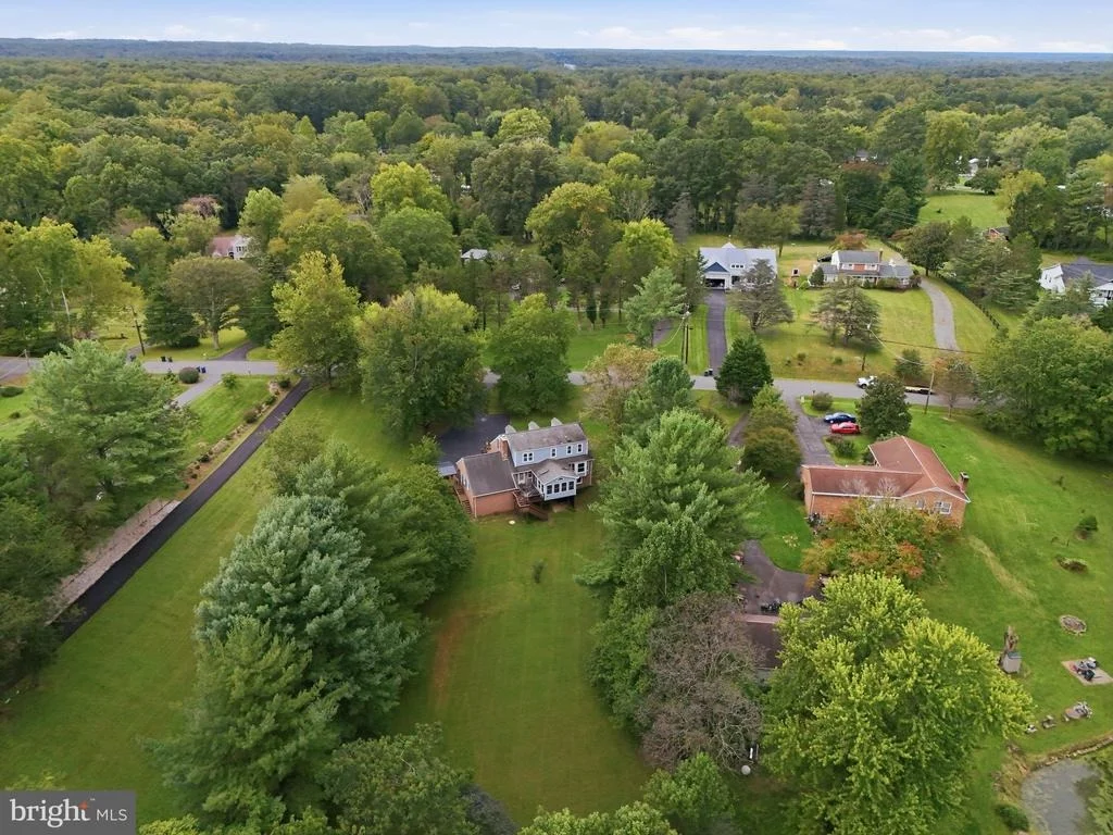 Photo of 8114 HILLCREST DRIVE