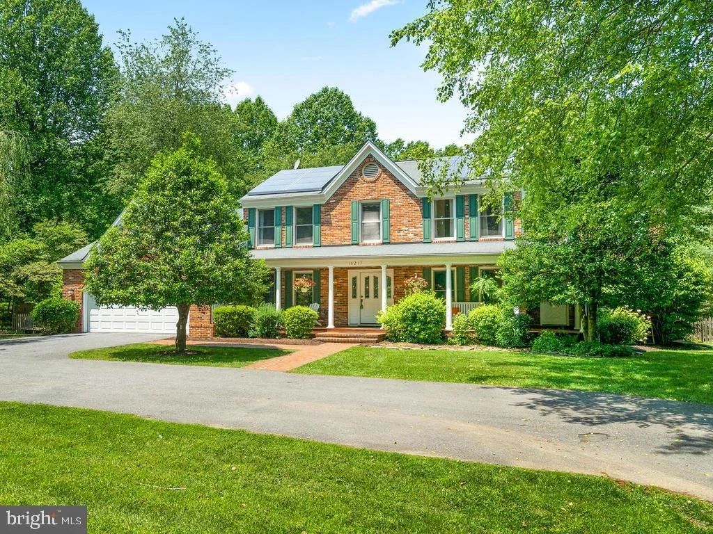 Photo of 16217 WHITEHAVEN ROAD