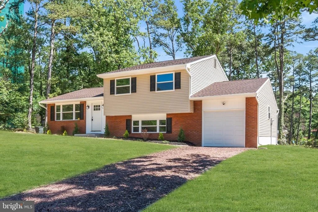 Photo of 143 OAK PINES BOULEVARD