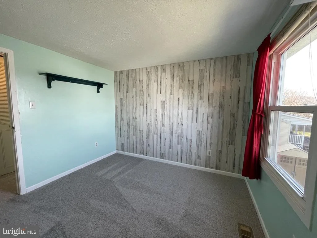 Photo of 1341 BUTTERFLY LANE