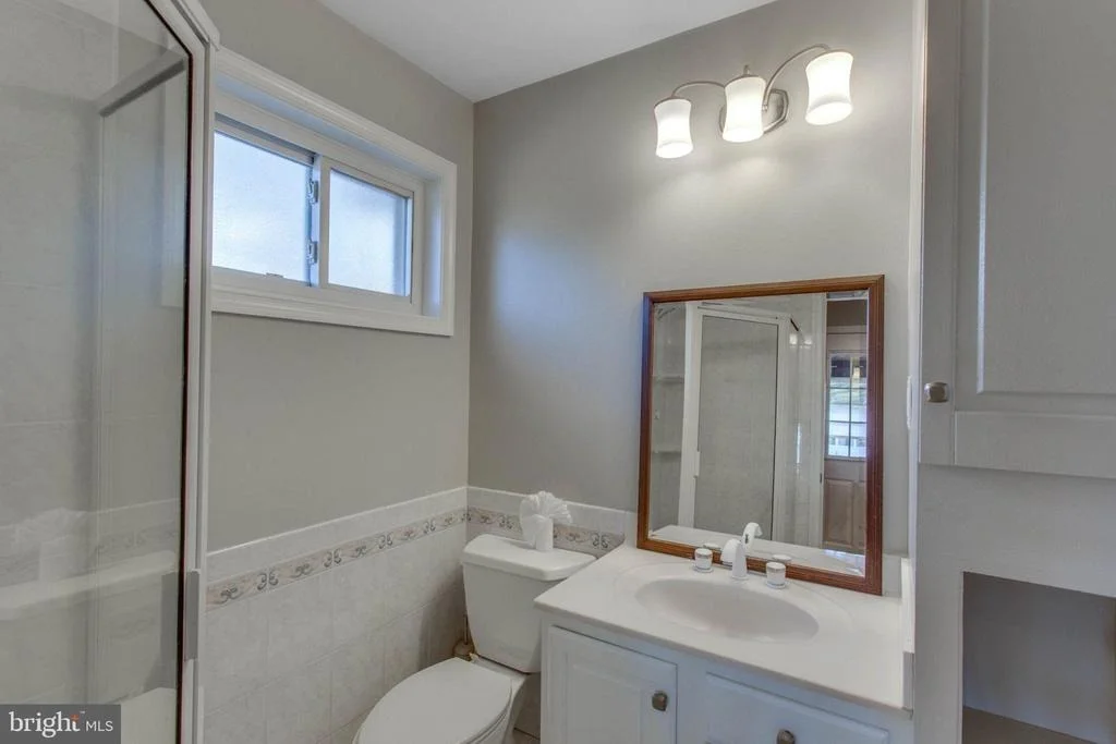 Photo of 10409 FOREST AVENUE
