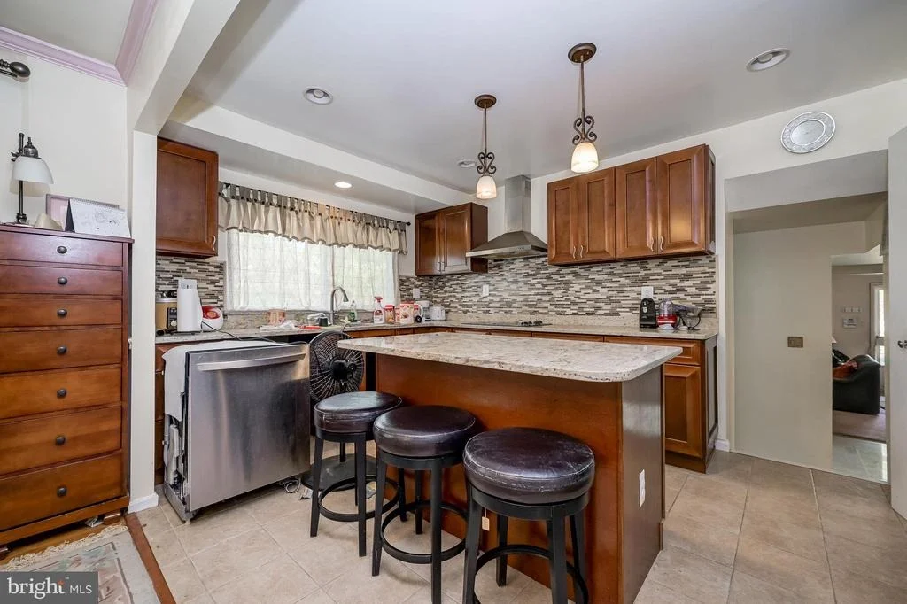 Photo of 702 BUCCANEER COURT