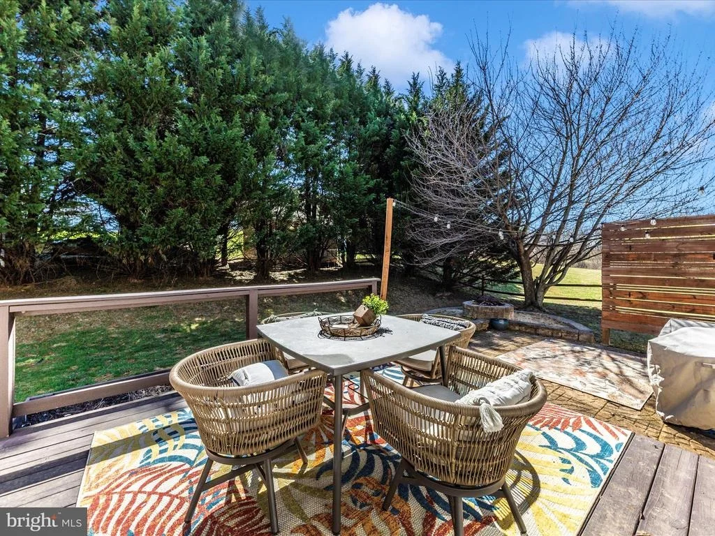 Photo of 84 GORDON DRIVE