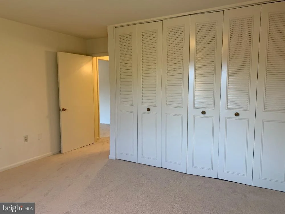 Photo of Unit 3F at 3632 GLENEAGLES DRIVE