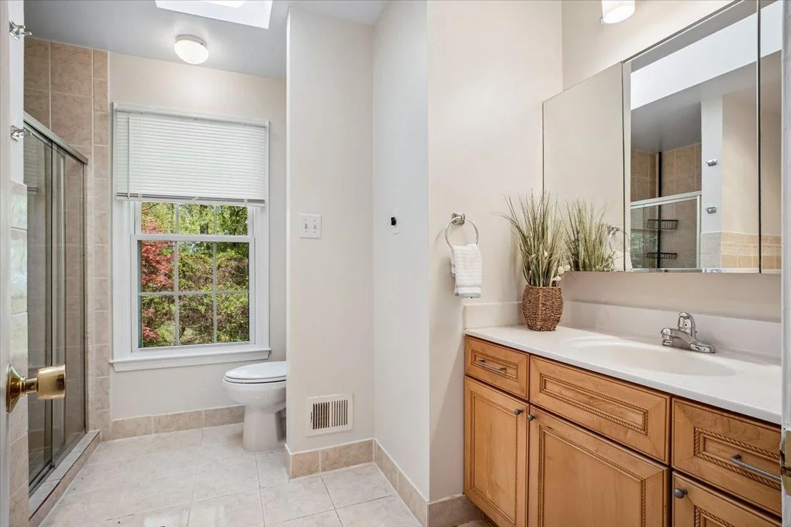Photo of 11104 LORAN ROAD