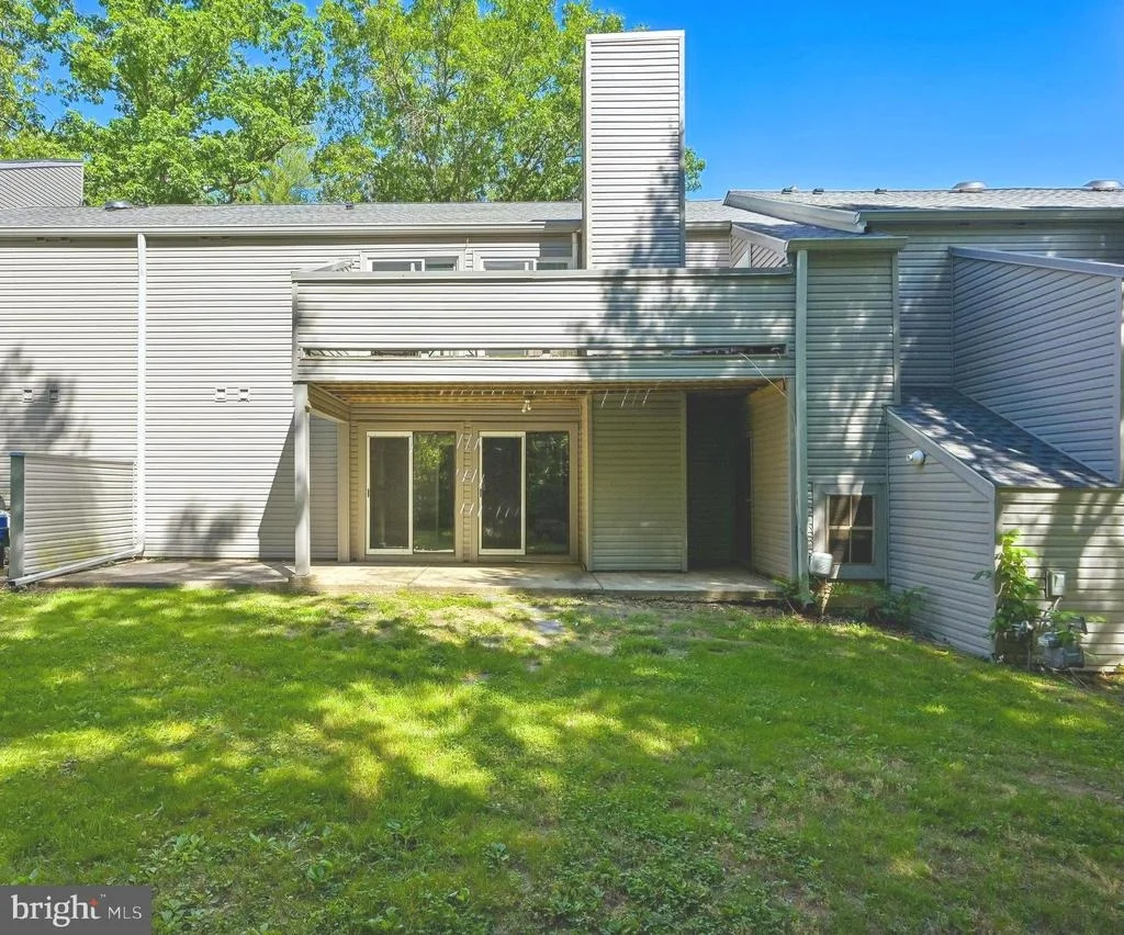Photo of Unit 204 at 204 BROMLEY ESTATES