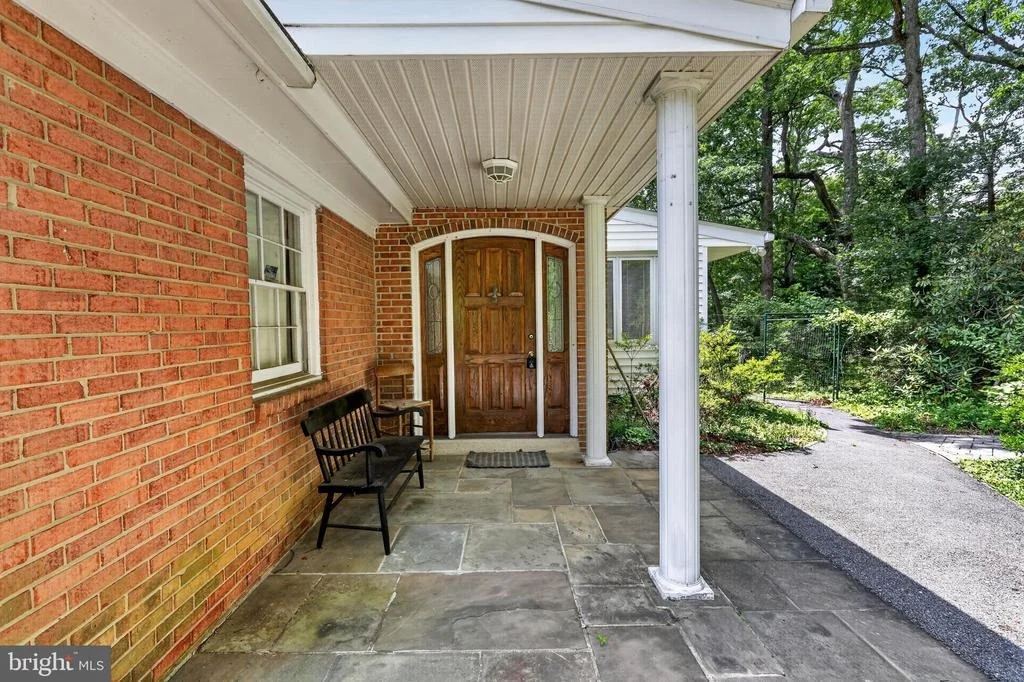 Photo of 10600 GREENACRES DRIVE