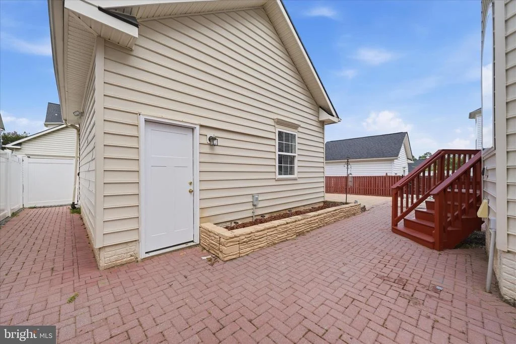 Photo of 23121 FREDERICK ROAD
