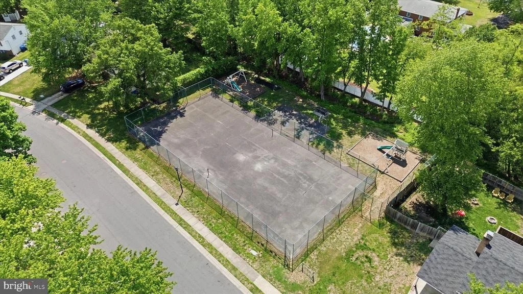 Photo of 10501 BEECHWOOD DRIVE