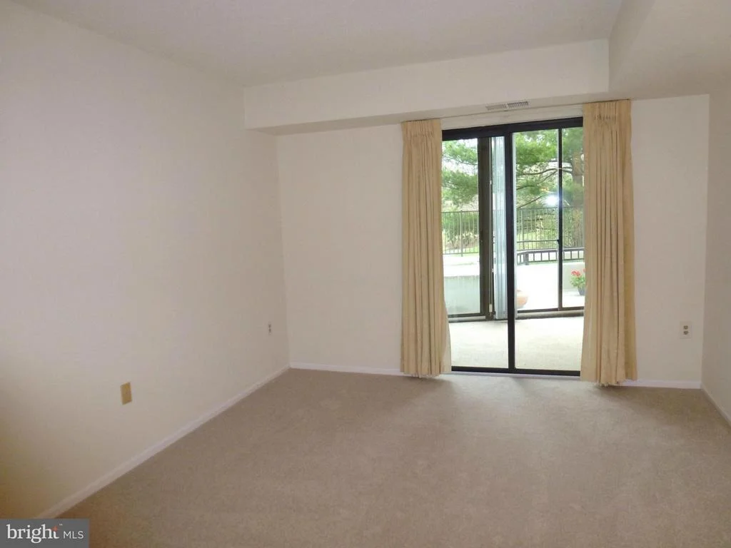 Photo of Unit 3104 at 15115 INTERLACHEN DRIVE