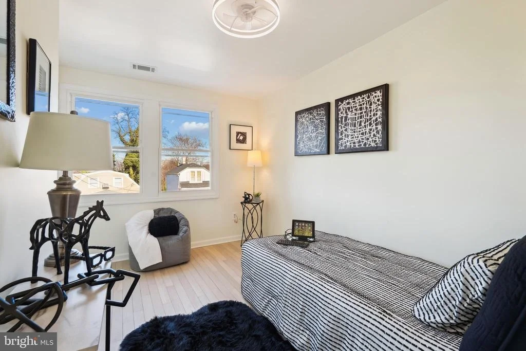 Photo of 2528 ELVANS ROAD SE