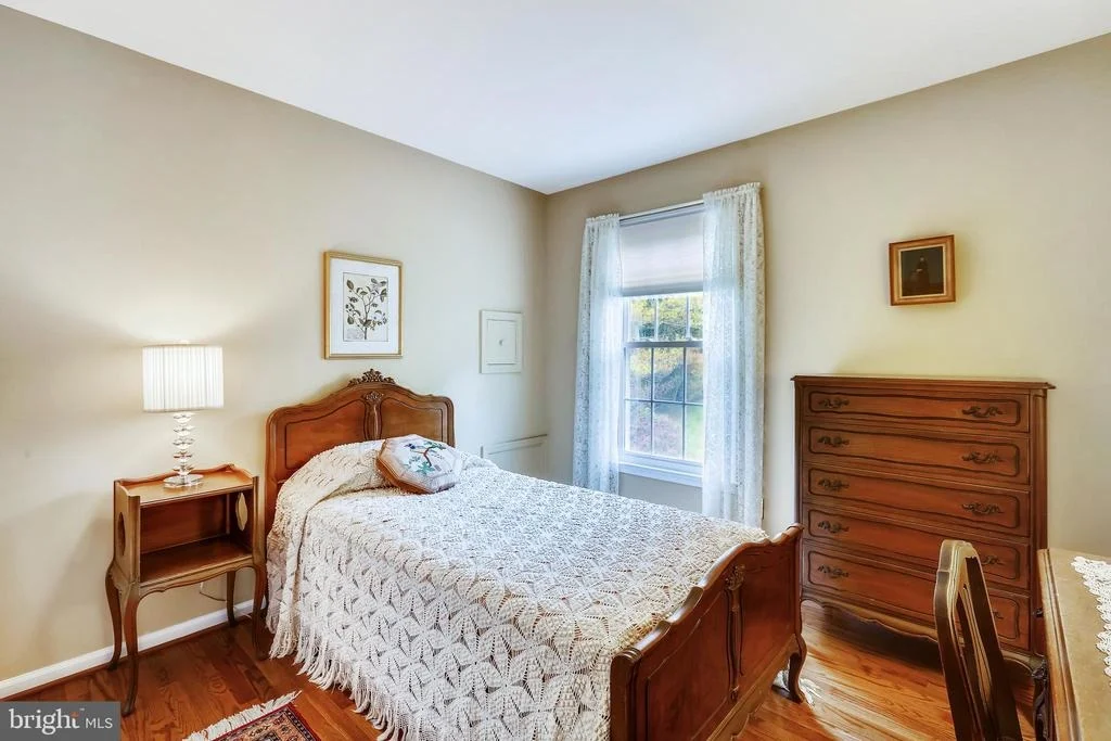 Photo of 9905 MAINSAIL DRIVE