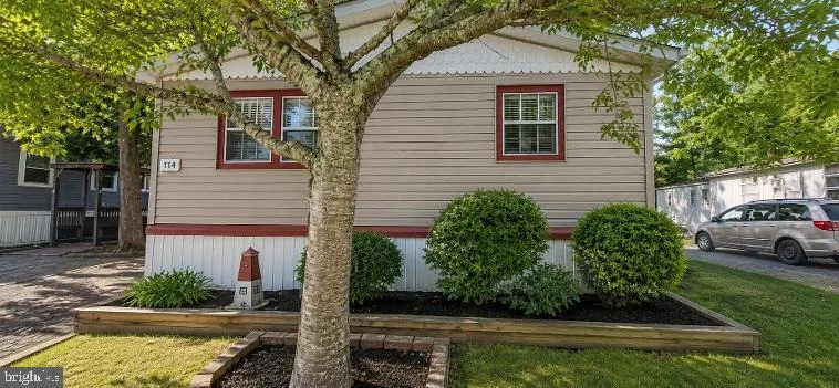 Photo of 114 CHESTNUT DRIVE