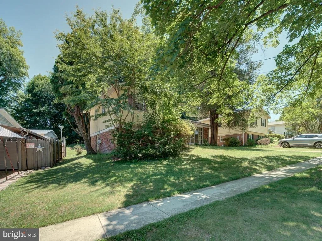 Photo of 12715 BARBARA ROAD