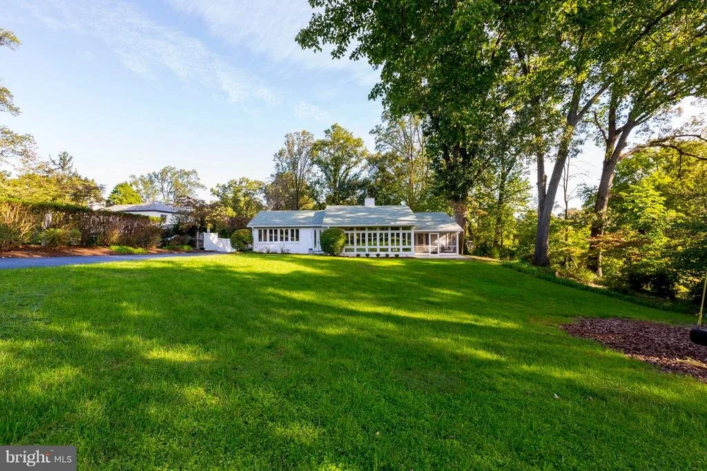 Photo of 1736 OVERLOOK DRIVE