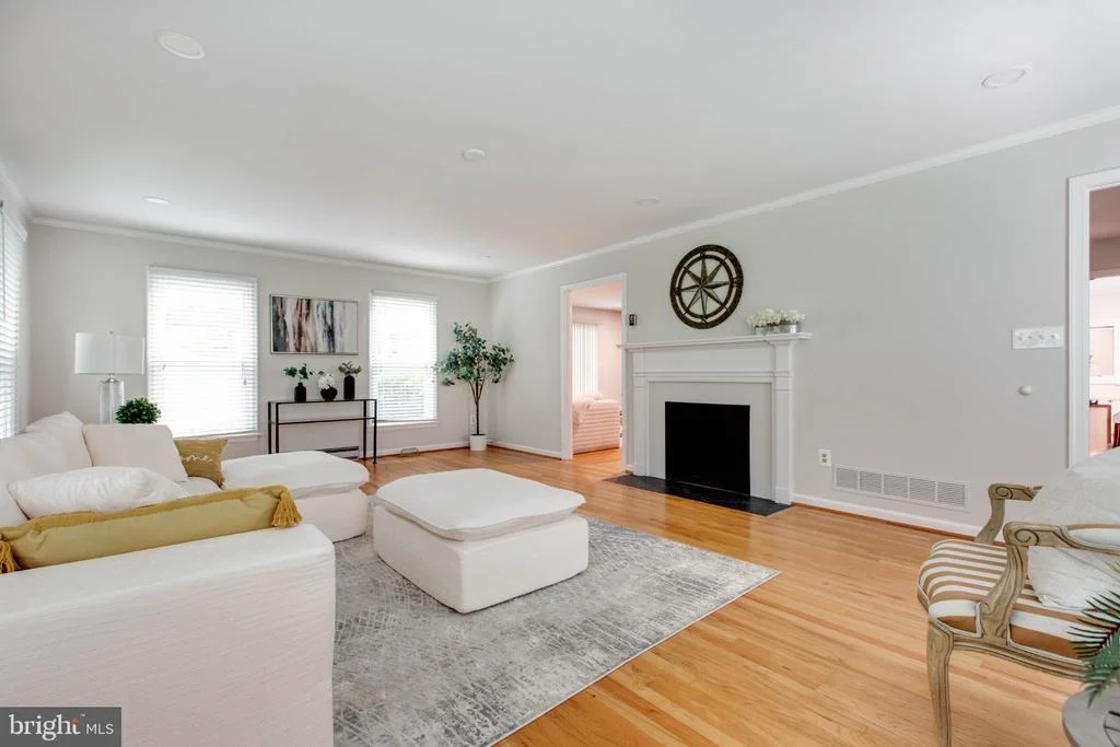 Photo of 8200 TYSON ROAD