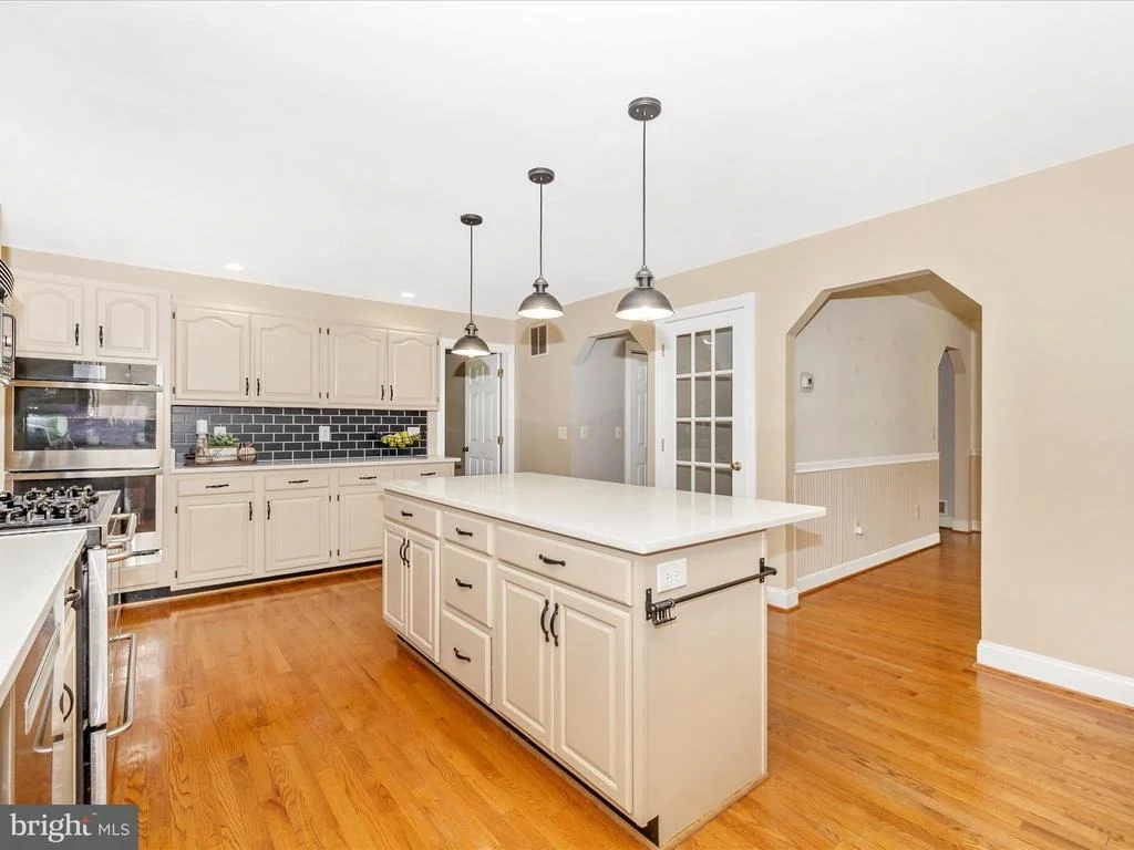 Photo of 6047 QUINN ROAD
