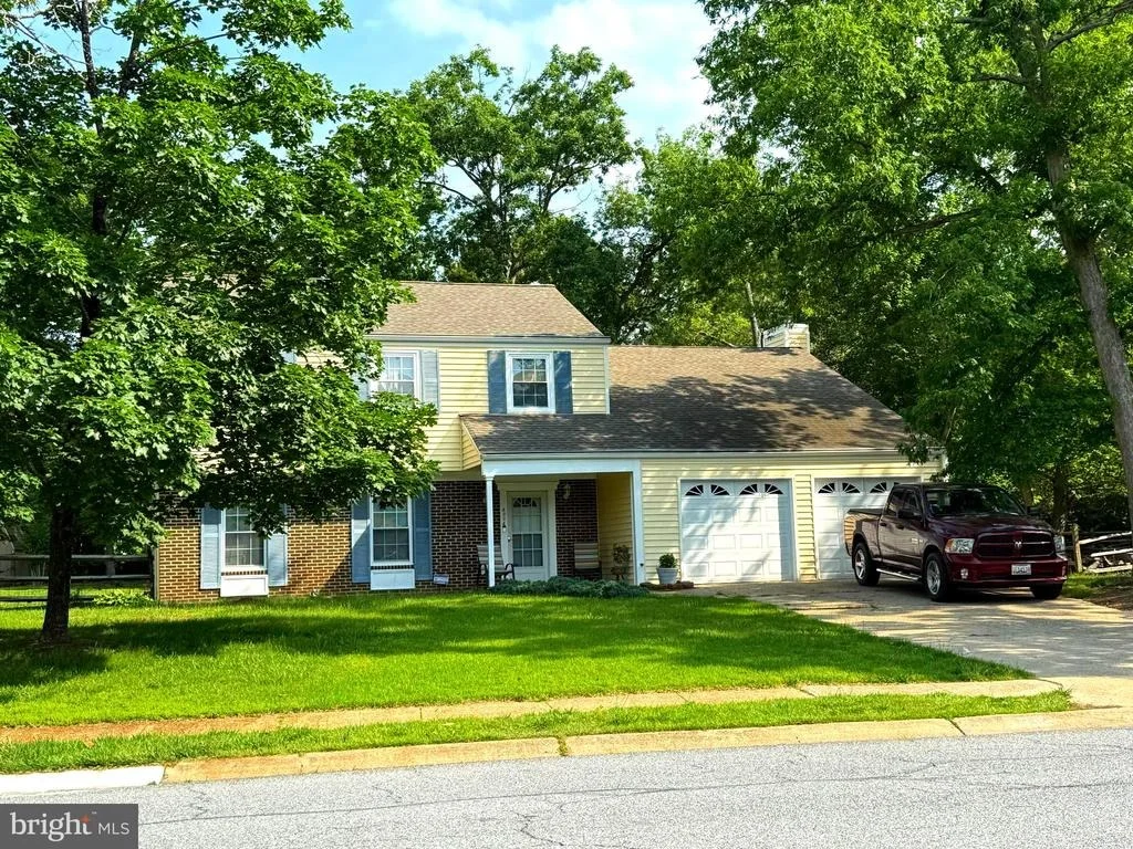 Photo of 4004 OAKLEY DRIVE