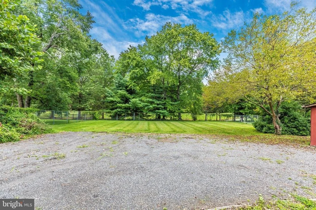 Photo of 5912 MAPLE TERRACE