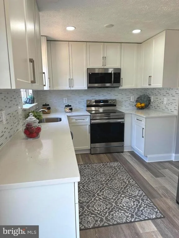 Photo of 7814 OUTING AVENUE