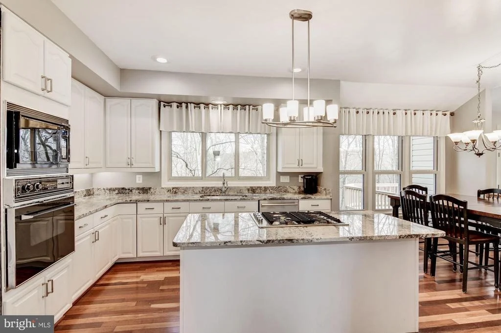 Photo of 8106 DEERCREEK PLACE