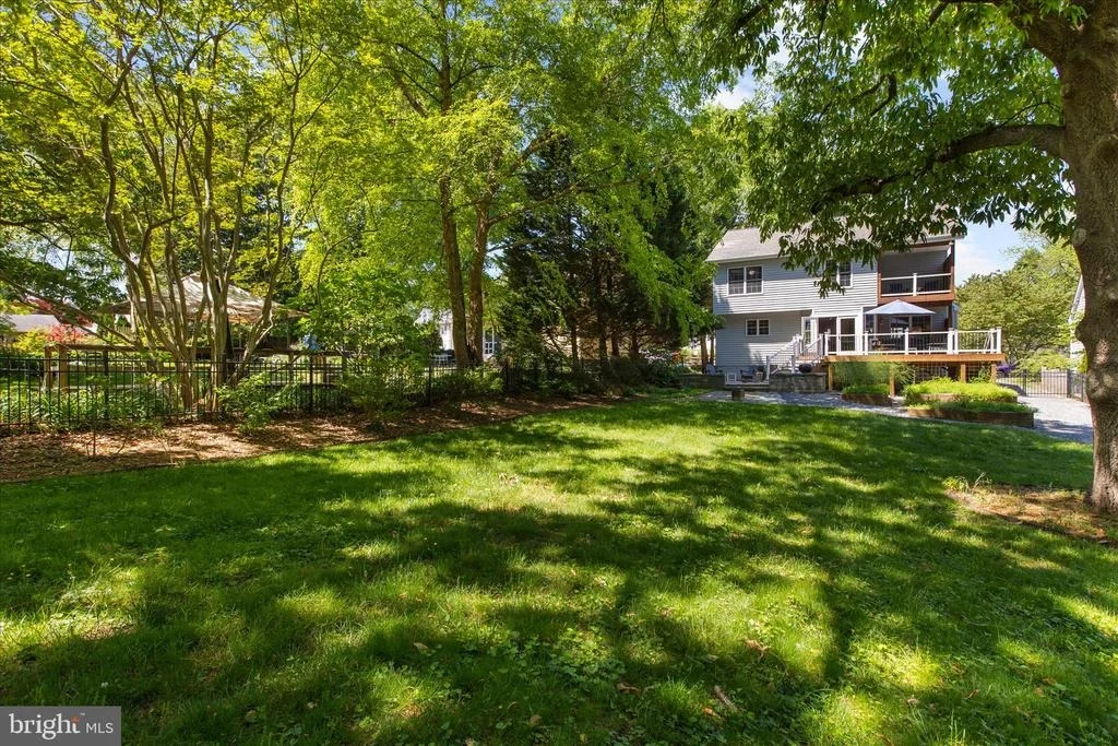 Photo of 102 BREWER AVENUE